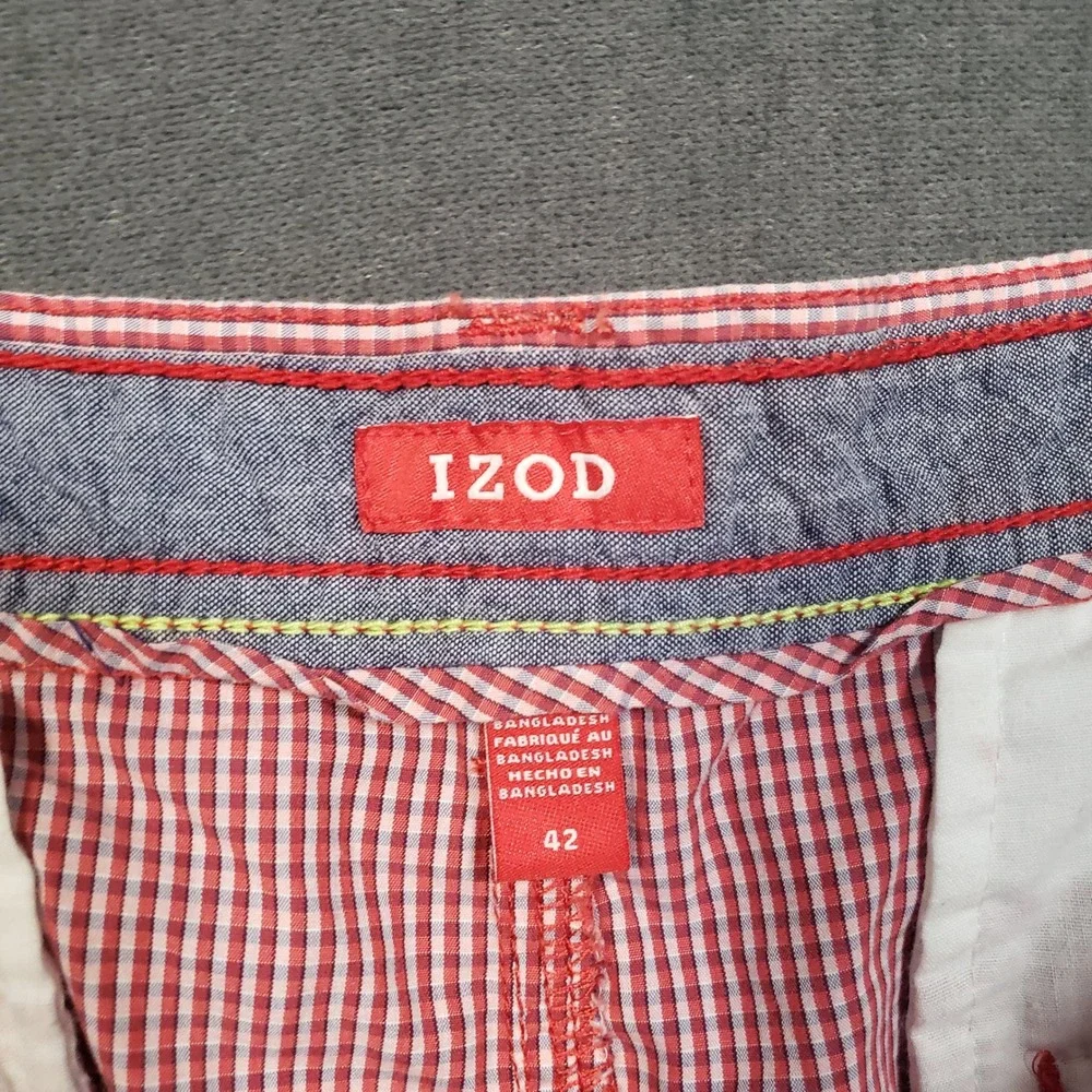 Izod these shorts